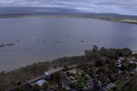 Lake Fyans Holiday Park - Holiday Sunshine Coast 1