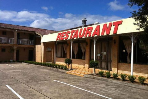 Alexander The Great Motel - Holiday Sunshine Coast 2