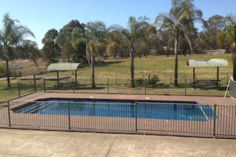 Alexander The Great Motel - Holiday Sunshine Coast 4
