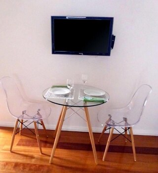 The Close Cottage Morpeth - Holiday Sunshine Coast 3