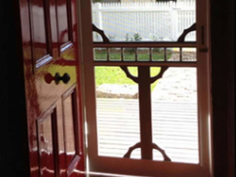 The Close Cottage Morpeth - Holiday Sunshine Coast 0