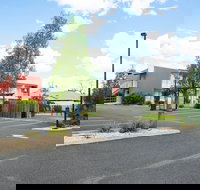 Capella Coach Inn - Holiday Sunshine Coast