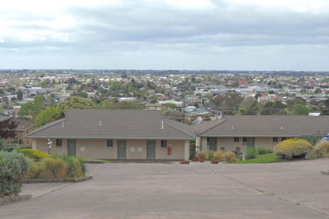 Comfort Inn The Lakes - Holiday Sunshine Coast 6