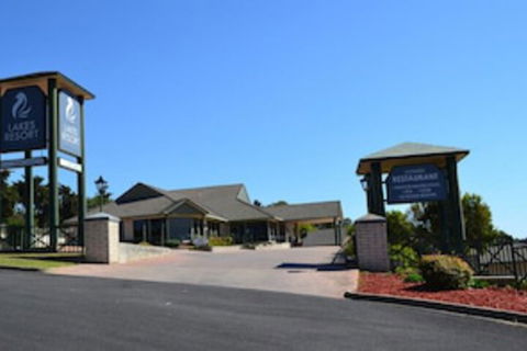 Comfort Inn The Lakes - Holiday Sunshine Coast 0