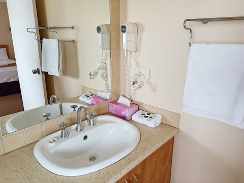 Glen Inn - Sunshine Coast Tourism 6