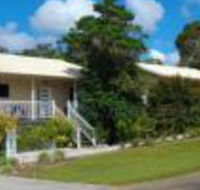 Tinaroo Sunset Retreat - Sunshine Coast Tourism