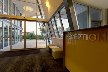 Hunter Valley Hotel Academy - Sunshine Coast Tourism 0