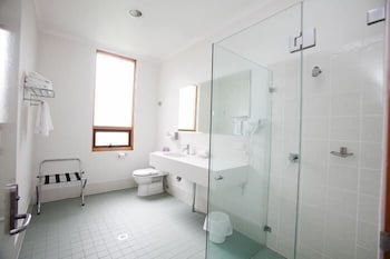 Hunter Valley Hotel Academy - Sunshine Coast Tourism 2