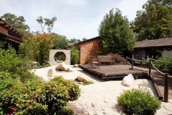 Hunter Valley Hotel Academy - Sunshine Coast Tourism 6