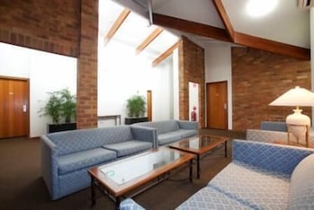 Hunter Valley Hotel Academy - Sunshine Coast Tourism 1