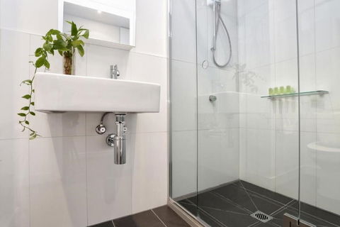 Aura On Flinders Serviced Apartments - Holiday Sunshine Coast 5