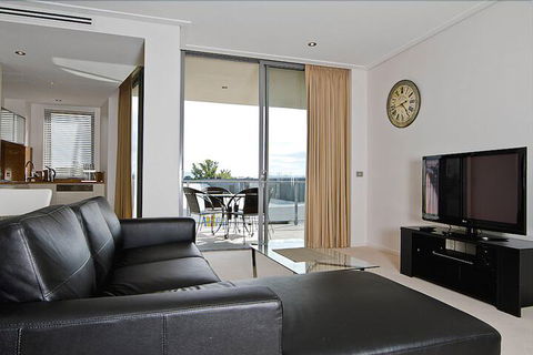 Accommodate Canberra - Glebe Park - Sunshine Coast Tourism 4