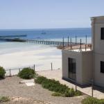 Cliff House Beachfront Villas - Holiday Sunshine Coast 0