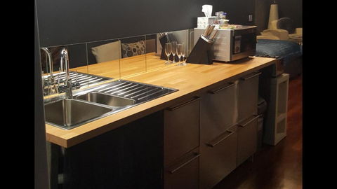 Mudstone Spa Retreat - Sunshine Coast Tourism 6