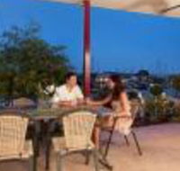 La Marina Waterfront Villa - Sunshine Coast Tourism