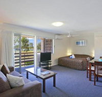 Regency Waterfront Motel - Holiday Sunshine Coast