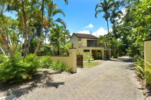 Sea La Villa Port Douglas - Sunshine Coast Tourism 4