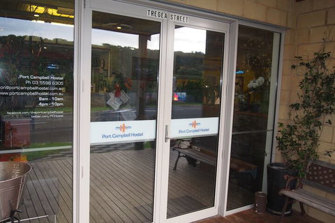 Sow And Piglets Guesthouse - Sunshine Coast Tourism 1