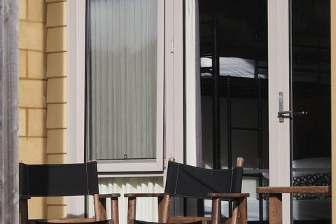 Sow And Piglets Guesthouse - Sunshine Coast Tourism 3