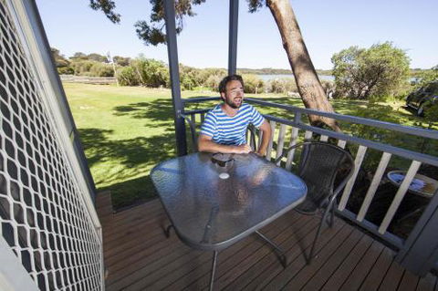 Lakeside Tourist Park - Holiday Sunshine Coast 3