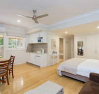 Chapel Woods Bed  Breakfast - Holiday Sunshine Coast