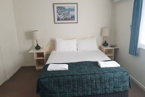 Earls Court Motor Inn - Holiday Sunshine Coast 5