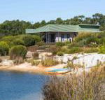 Kooyar Mia - Sunshine Coast Tourism