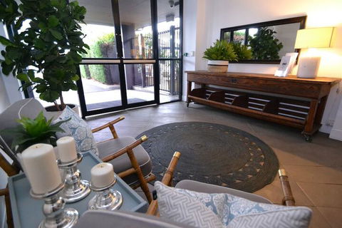 Crossroads Hotel Liverpool - Sunshine Coast Tourism 1