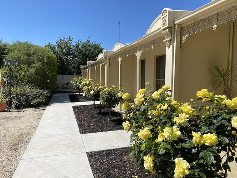 Acacia Terraces - Sunshine Coast Tourism 1