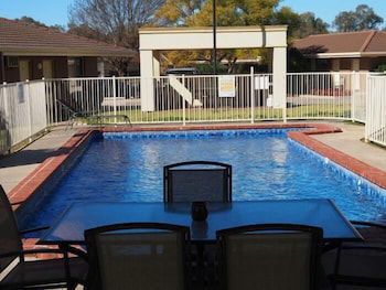 Jacaranda Motel & Holiday Units - Holiday Sunshine Coast 3