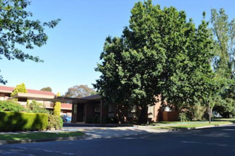 Nunawading Motor Inn - Sunshine Coast Tourism 0