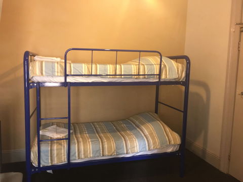The George Sydney - Holiday Sunshine Coast 6