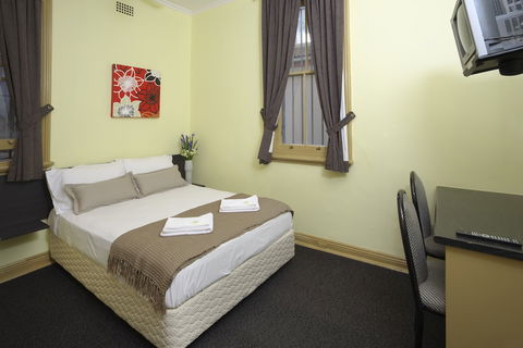 The George Sydney - Holiday Sunshine Coast 4