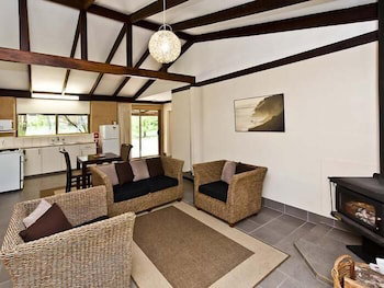 Riverway Chalets - Holiday Sunshine Coast 1