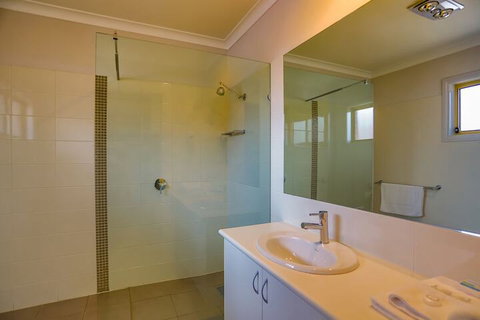Murray Waters Motor Inn & Apartments - Sunshine Coast Tourism 5