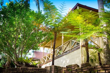 Pacific Palms Resort - Sunshine Coast Tourism 0