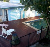 Sandy Court Holiday Units - Holiday Sunshine Coast