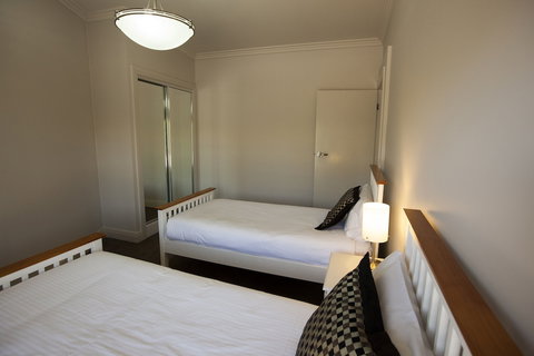 Southgate Motor Inn - Sunshine Coast Tourism 2