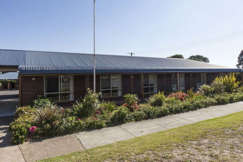 Ararat Motor Inn - Holiday Sunshine Coast 1