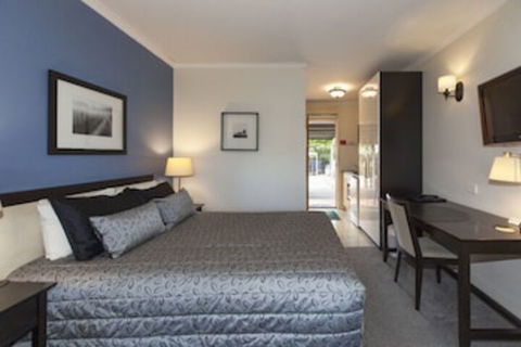 Ararat Motor Inn - Holiday Sunshine Coast 0