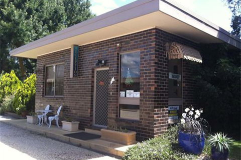 Tartan Motel - Sunshine Coast Tourism 3