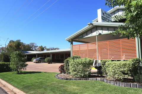 Barcaldine Country Motor Inn - Sunshine Coast Tourism 1