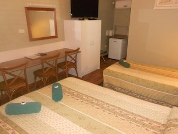 Barcaldine Country Motor Inn - Sunshine Coast Tourism 4