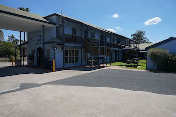 Colonial Motel Richmond - Holiday Sunshine Coast 5