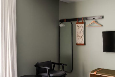 Alex Hotel - Holiday Sunshine Coast 6