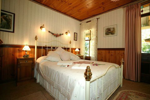 Sandiacre House B & B - Sunshine Coast Tourism 4