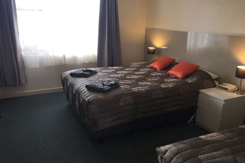 Blue Lake Motel - Holiday Sunshine Coast 4