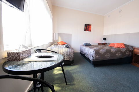Blue Lake Motel - Holiday Sunshine Coast 7