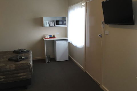 Blue Lake Motel - Holiday Sunshine Coast 2
