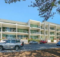 Breeze Beachfront Apartments - Holiday Sunshine Coast